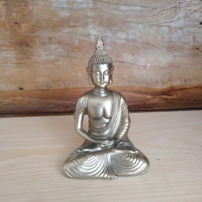 Bouddha thai or offrande